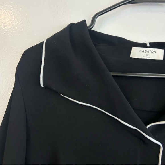 Babaton Aritzia Rena Black Long Sleeeve Blouse w/White Piping Size XS - Picture 3 of 12